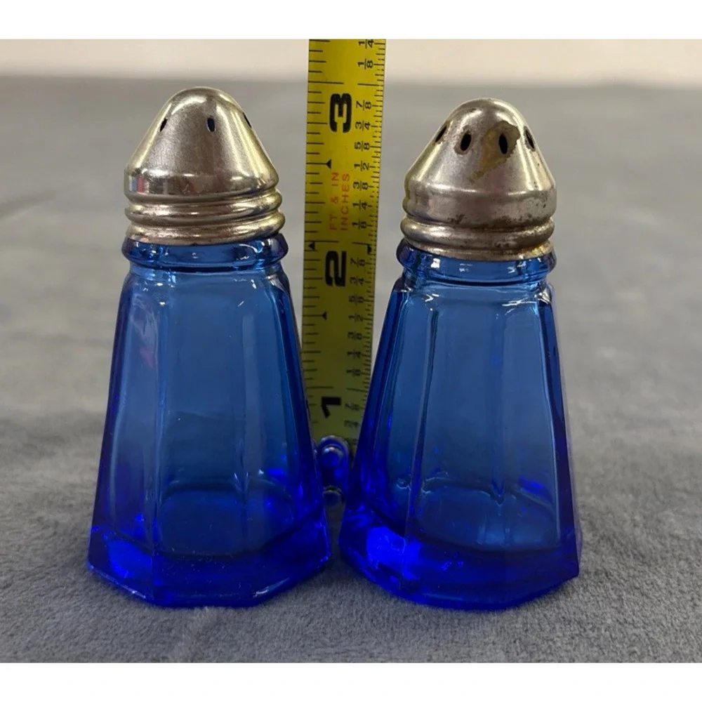 Hazel Atlas Cobalt Blue Salt and Pepper Shaker Set Vintage Depression FS